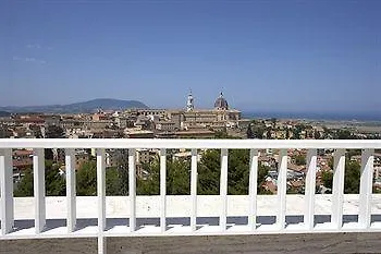 San Francesco 4*